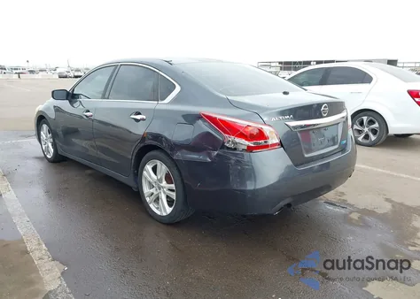 2013 Nissan Altima 2.5 S z USA, uszkodzony, nr VIN 1N4AL3AP7DN582010